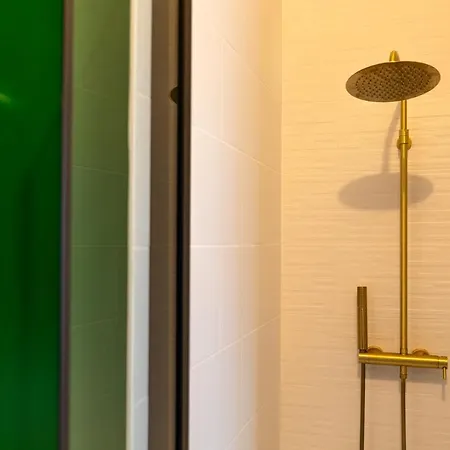 Chez Gatsby Apartment